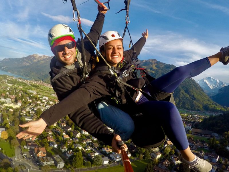 Paragliding_Interlaken_Tours_overtown